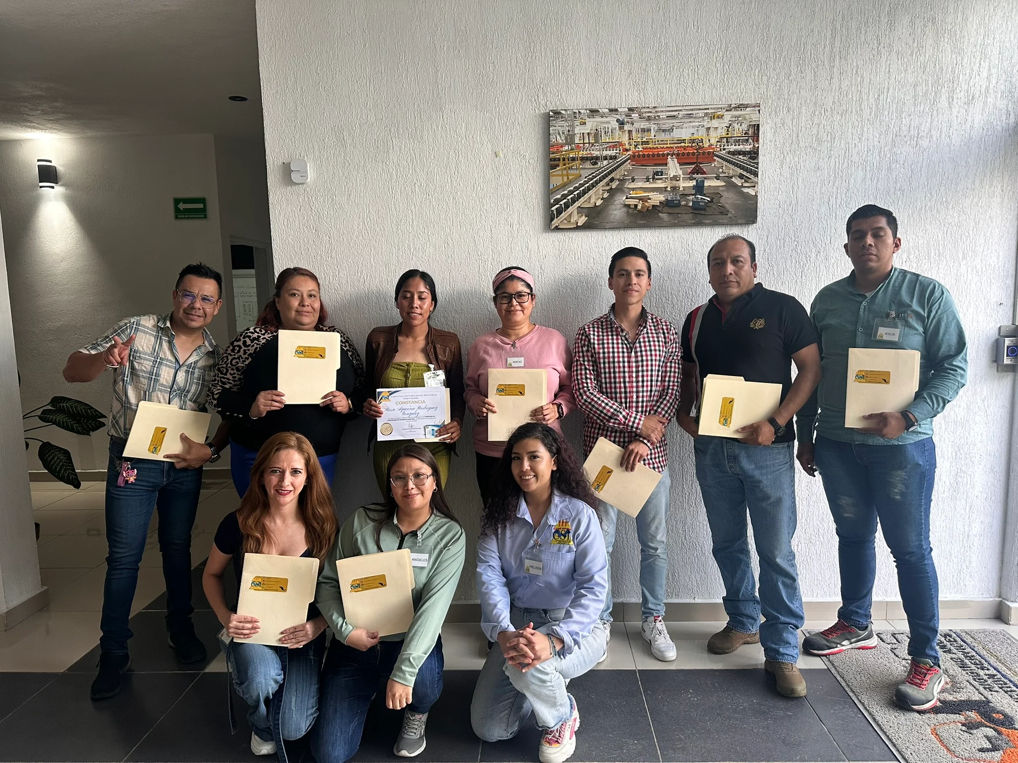 Equipo CSI — graduados con certificados